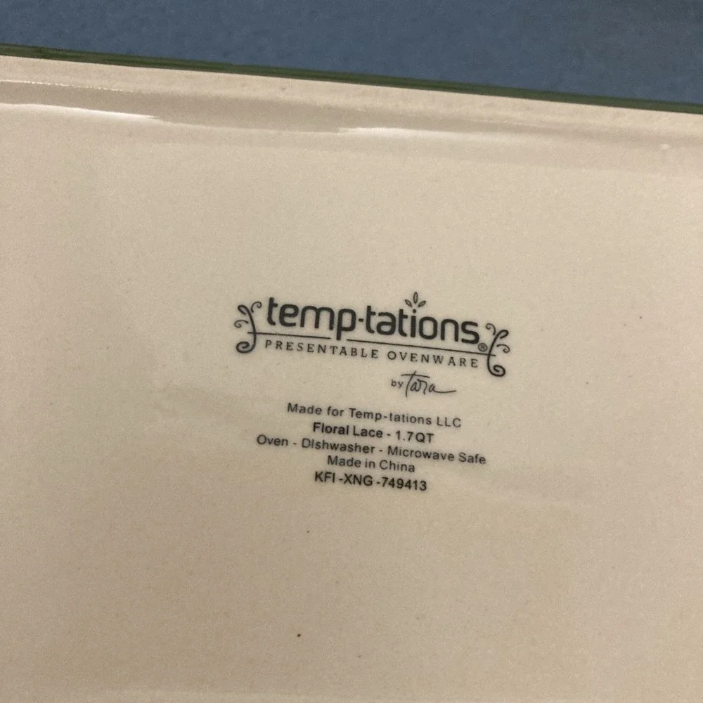 Temp-tations by Tara Floral Lace Green 1.7 Qt Loaf Pan w/Drip Tray & Wire Holder